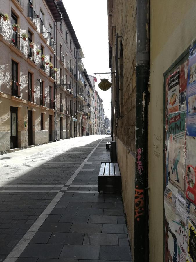 Calle Ansoleaga A 100 Mts Del Ayuntamiento Pamplona Exterior foto